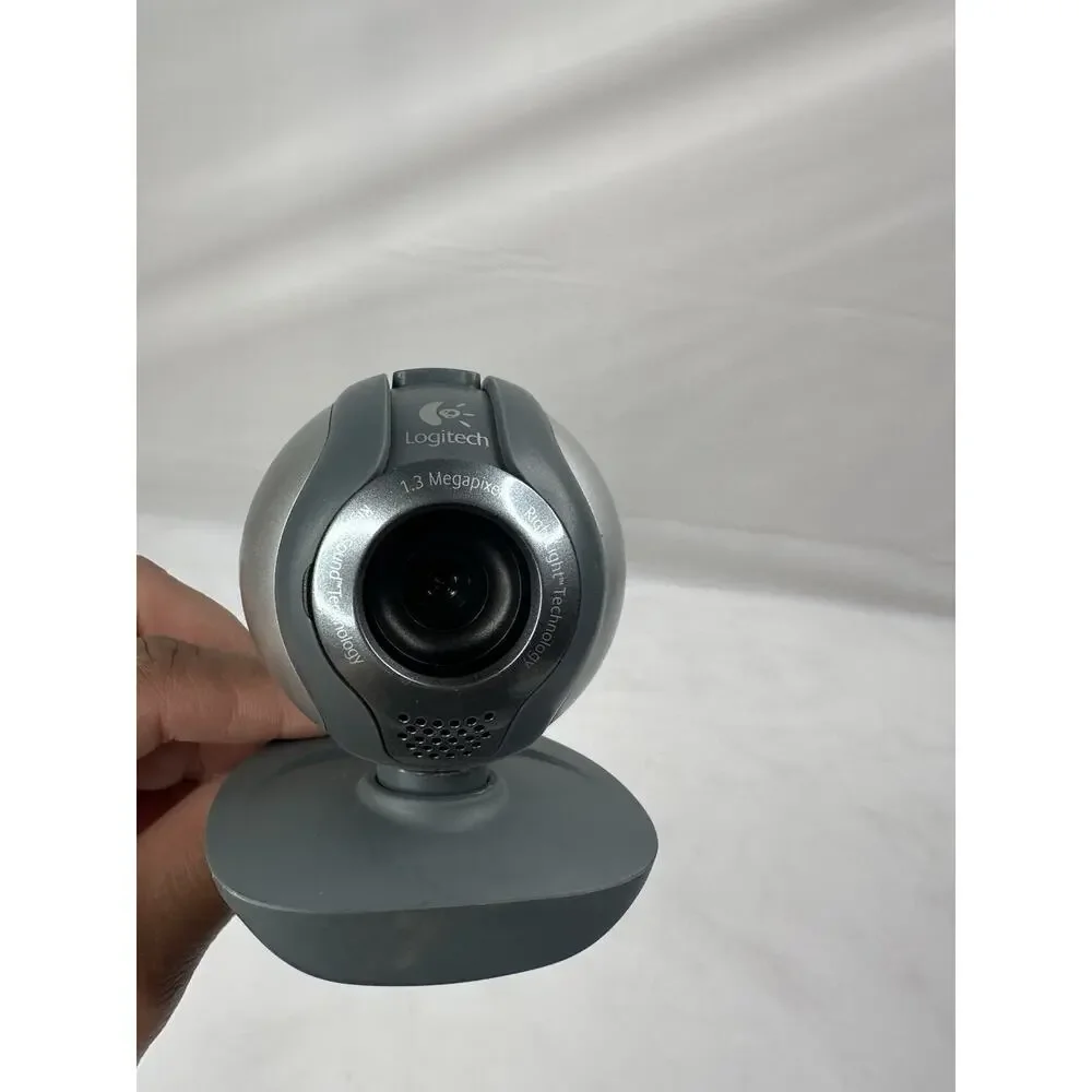 Logitech Webcam Camera Web Cam USB Connector Model V-UCR45 1.3 Megapixel. 1